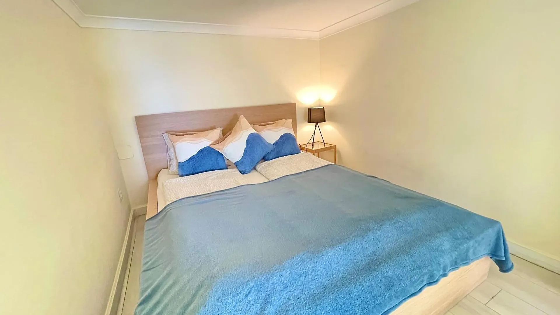 Apartment Pearl Lux - Finn & Steam Sauna Budapest Hungary